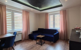 -przestronny pokój