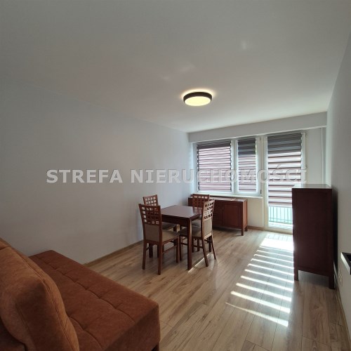 -pokój I z wyjściem na balkon