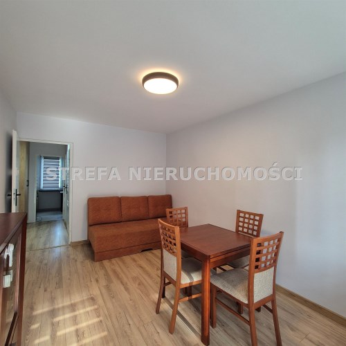 -pokój I z wyjściem na balkon