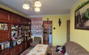 -pokój I z wyjściem na balkon