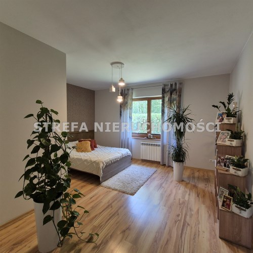 -sypialnia I na parterze