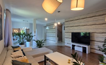 -salon z wyjściem na ogród