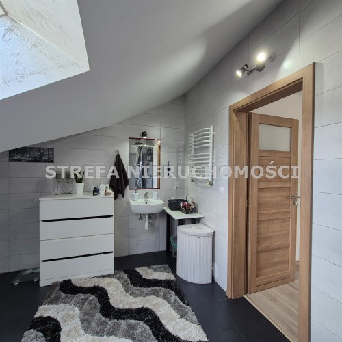 -łazienka z wc na poddaszu