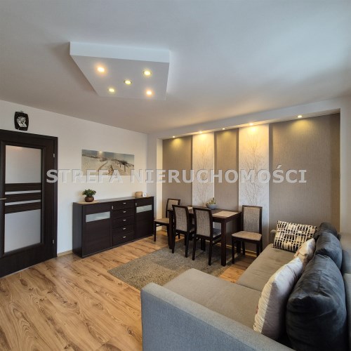 -pokój I z wyjściem na balkon