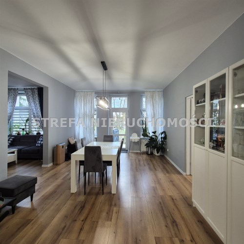 -pokój II (jadalnia)