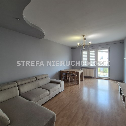 -pokój I z wyjściem na balkon