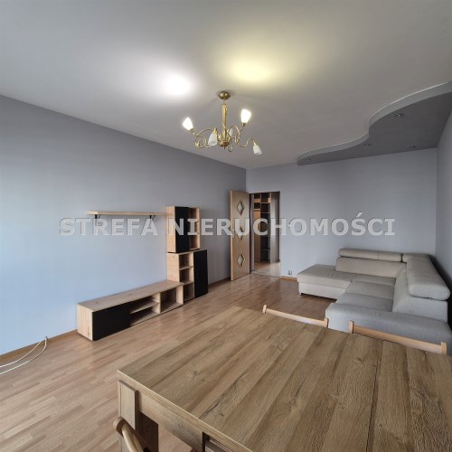 -pokój I z wyjściem na balkon