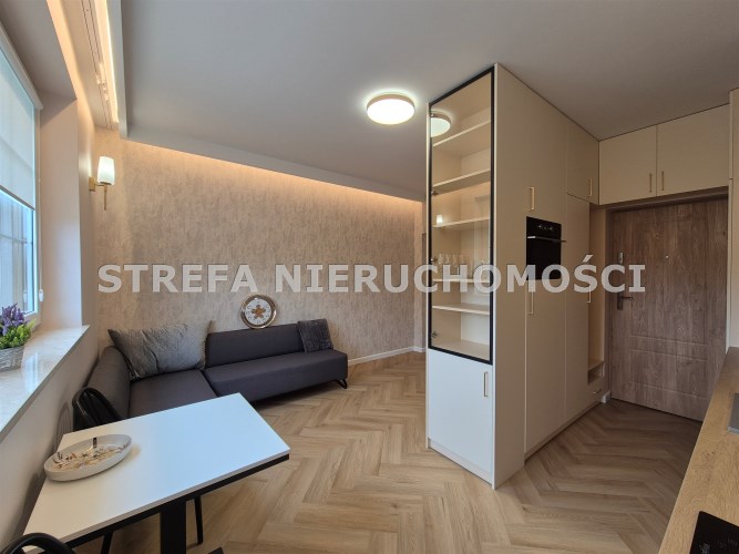 -salon z aneksem kuchennym